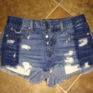 AE vintage high wasted festival shorts
